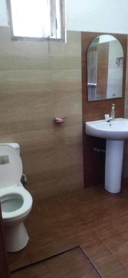 Canopy Villa Канди Екстериор снимка