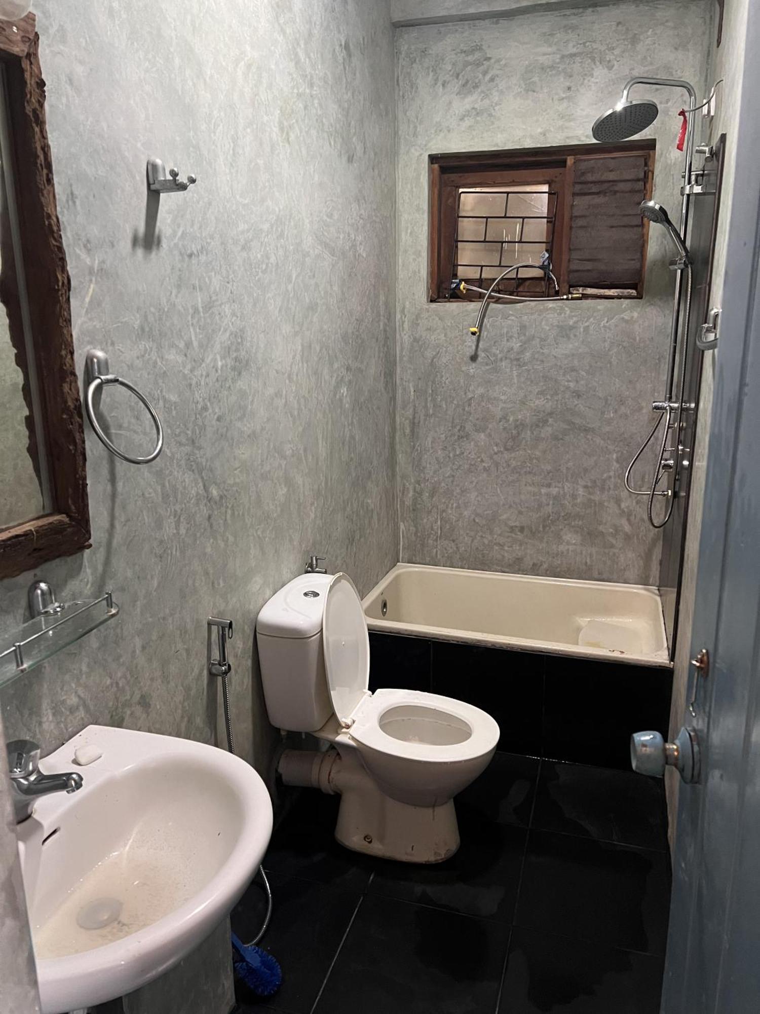 Canopy Villa Канди Екстериор снимка